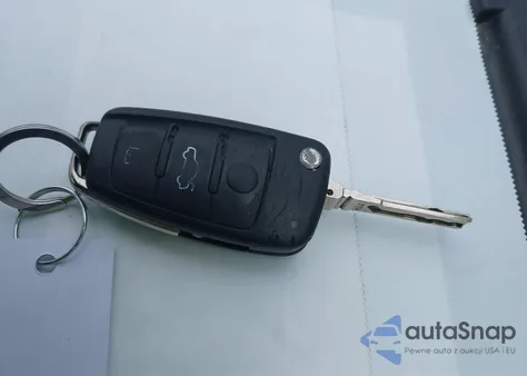 2007 Audi A4 2.0T из США, поврежденный, VIN WAUDF78EX7A214018